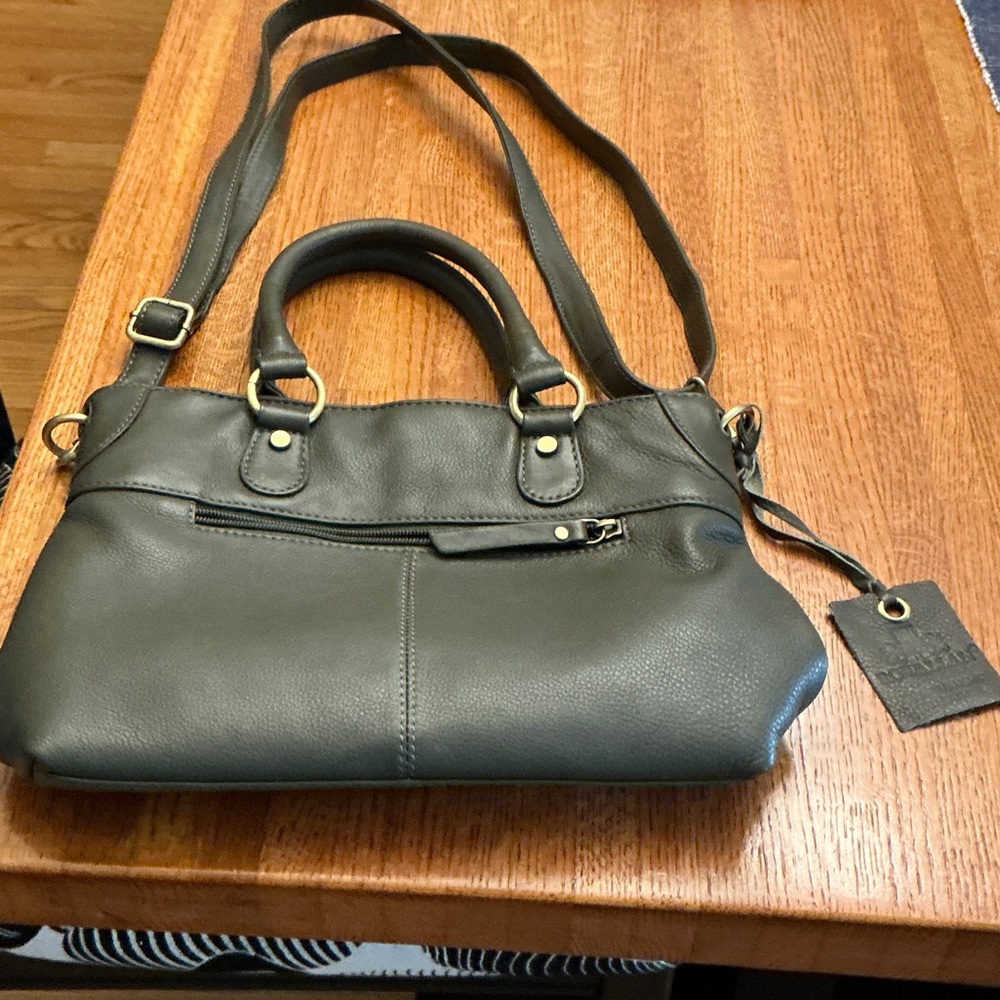 Rowallan Black Leather Shoulder Bag with Gold Hardware